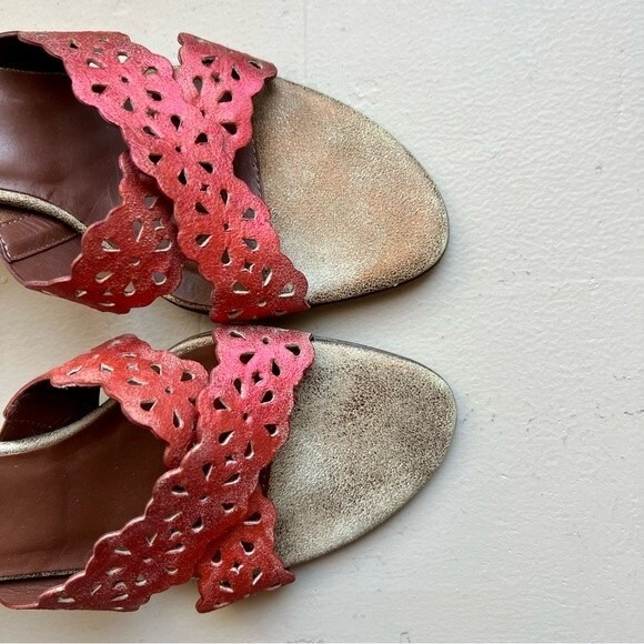 Couture by Donald J. Pliner Distressed Red Leather Heeled Slide Sandal Women 7.5 - Picture 7 of 13